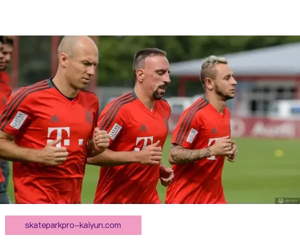 德甲转会新闻解析：各队引援动向及未来走势分析