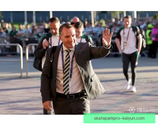 罗杰斯执教风格受到广泛关注，分析其战术变化与球队表现。